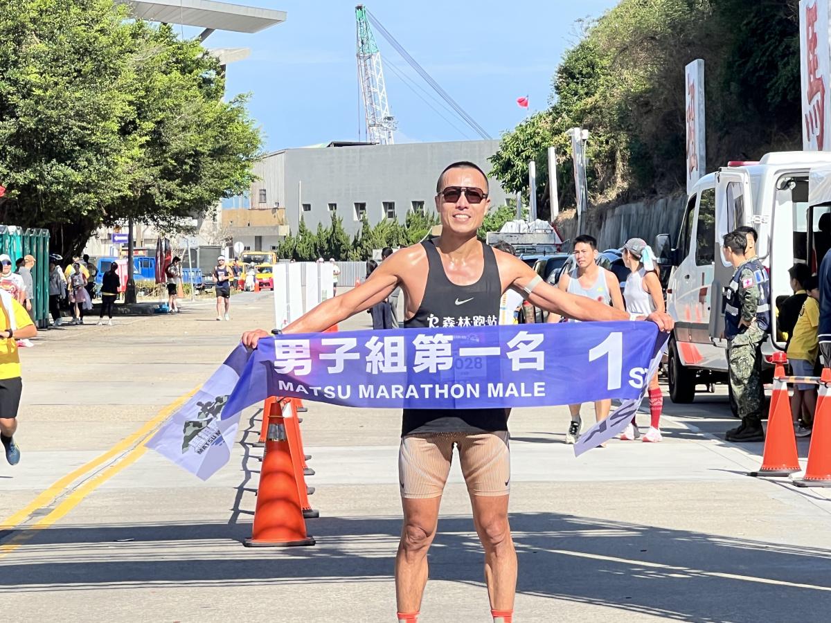 42公里全馬前三名成績出爐