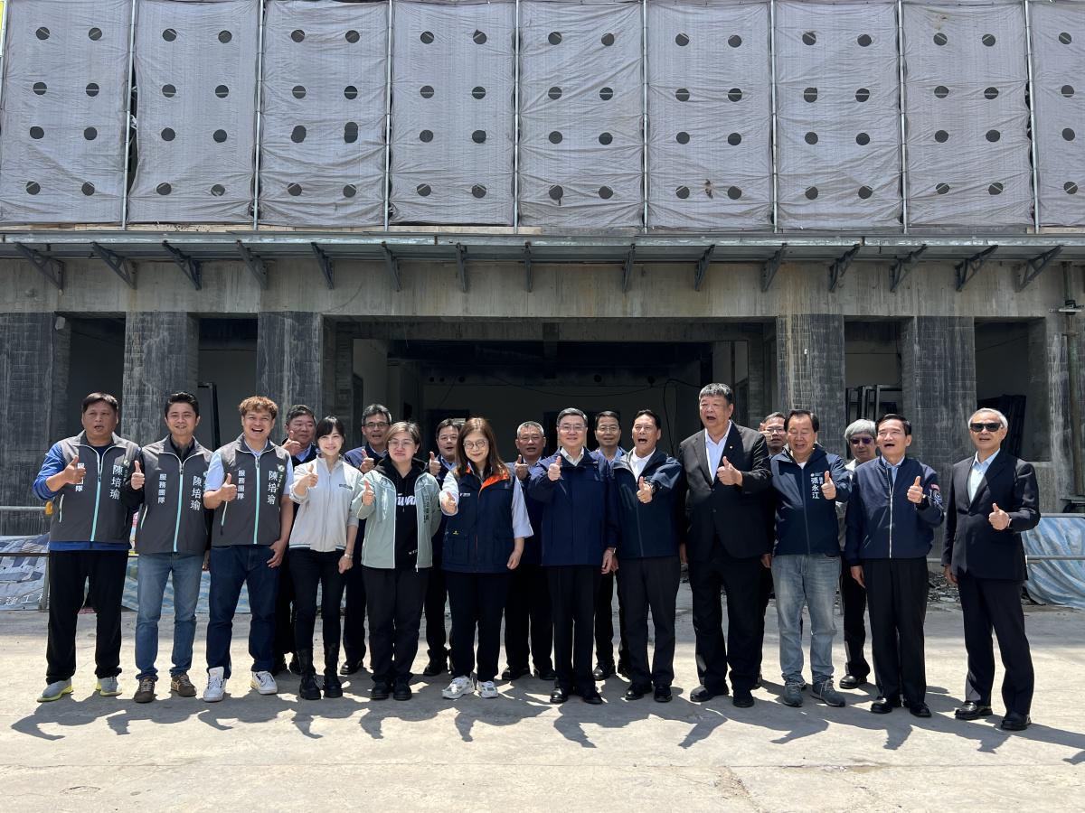 力挺海巡生活改善      行政院長卓榮泰視察大樓工程