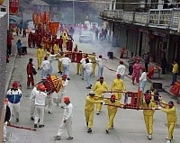 北竿元宵慶典迎神儀式陣容龐大,塘岐街道最熱鬧。(圖/文:陳鵬雄)