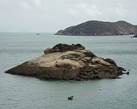 變身烏龜島／圖與文：陳鵬雄
