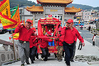　兩岸媽祖信仰一大盛事！此次特別邀請對岸連江城關媽祖廟來馬共襄盛舉，今天要全程參加擴大遶境，展現兩岸同慶媽祖聖誕的和諧氣氛。（圖／文：曹重偉）