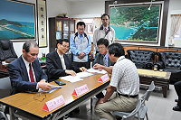 　監察院年度地方巡察，劉興善及黃煌雄兩位監察委員為民眾服務。（圖／文：陳鵬雄）