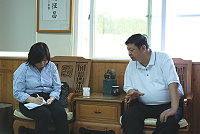 縣長陳雪生接受經濟日報記者專訪,暢談政府小三通政策應該更開放,給地方政府更多空間與彈性。(圖/文:劉秋月)