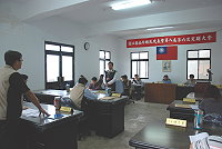 南竿鄉民代表會昨天進行第一天鄉政總質詢,議題多元,也針對鄉長朱秀平政見予以一一檢視。(圖/文:劉秋月)