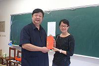 　縣長巡視基測馬祖考區，關懷學子考前衝刺，另致贈馬中獎勵金。（圖：國立馬祖高級中學提供）