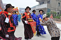 全村一起來熱鬧!(圖與文:張登傑、陳樂團)