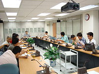 　為順利完成馬祖地區行動電話共構基地臺建設，上週五交通局長劉德全赴台參與NCC所召開之「馬祖地區行動電話共構基地臺建設進度第二季座談會」，並將於八月底前就有共識村莊完成架站籌備。（圖：縣府交通局提供）