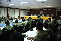 　副指揮官陳將軍要求各級資安長（或保密軍官）每日針對單位內資訊設備狀況及依工作檢查表檢查後，逐級回報，務必將資訊安全做到滴水不漏的高標準。 （圖／文：黃俊智）