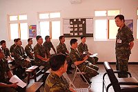 　馬防部參謀長張將軍期許在座觀摩同仁看完示範後，都懂得如何使用專案卷夾，凡事依「標準作業程序」來執行，以期達成精進工作效率，日益精進防區整體戰力等成效。（圖／文：黃俊智）