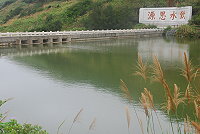 　東引鄉東湧水庫幾達滿水位，今夏用水已無虞。（圖／文：陳其敏）