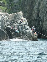 　東引鄉全國磯釣聯誼邀請賽，共有來自台灣、東引兩地51位選手參賽競技。（圖／文：陳其敏）