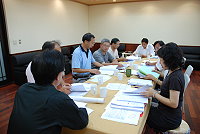 　主計室進行九十九年度概算編列初審工作，預計八月二十日完成，下個年度預估有四億赤字缺口，讓初審工作變得更加困難。（圖／文：劉秋月）