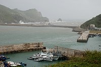 　中颱「莫拉克」來襲，風浪不斷增強，東引地區大、小船隻嚴加戒備。 （圖／文：陳其敏）