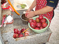 　百香果產季到！酸甜的滋味是夏日裡的消暑聖品。（圖／文：林冰芳）