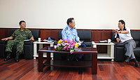 副參謀總長嚴明二級上將視察馬祖防颱準備,聽取縣府及馬防部簡報。(圖/文:邱竟瑋)
