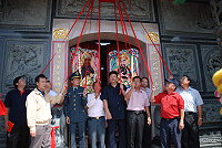 　東引天后宮舉行整建竣工揭牌點睛儀式，縣長陳雪生率縣府一級主管到場參與盛事。（圖／文：陳其敏）