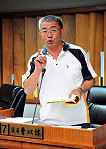 　議員曹以標進行質詢。（圖／文：曹重偉）