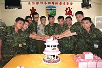 馬防部舉辦十月份慶生餐會。(圖與文:劉宏毅)