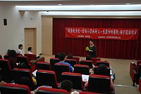 兒童文學評論家丁凡分享親子共讀的訣竅。(圖/文:邱竟瑋)