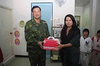 政戰主任親訪志工媽媽  致上生日蛋糕與祝福　圖與文：林煒翔