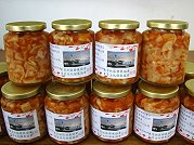 　東莒多元工作人員自製醃漬蘿蔔，吃過的人都說「讚」！（圖／文：林冰芳）