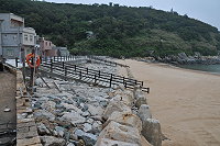 　經過東北季風吹襲，塘后沙灘南面海沙已經回復。（圖／文：陳鵬雄）