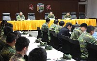 　馬防部指揮官羅中將主持三月份工作會報暨軍紀安全檢討會，要求幹部落實軍風紀安全宣導。（圖／文：巫冠瑩）