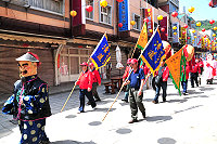 　媽祖1051聖誕祭祀系列活動以清道揭開序幕，隊伍以步行方式走遍馬祖村，大型遶境活動預定五日晚間舉行。（圖／文：曹重偉）