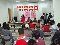 　大坪村昨晚舉辦村民大會，村民踴躍出席。（圖／文：林冰芳）