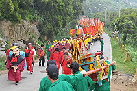 　芹壁天后宮金媽祖北竿遶境，全島軍民歡樂沸騰最高點。（圖／文：陳鵬雄）