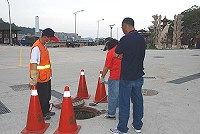 　清水等地的污水下水道時常淤積，村長與居民也要求政府提升清淤效率。（圖／文：邱竟瑋）