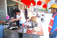 　山隴公園旁的這家早餐店香椿餅、豬肉鹹粥受到一些顧客歡迎，未來還打算進軍宵夜快炒。（圖／文：邱竟瑋）