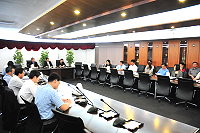議長陳貴忠一行會同立委曹爾忠前往交通部民航局拜會民航局長李龍文,請民航局立即辦理馬祖機場改善,以維護旅客空運交通之基本需求。(圖/文:曹重偉)
