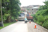 馬祖津沙入村道路因為施工暫時難以通行,連江縣自來水廠與施工廠商正在趕工中,廠方表示最快一個禮拜就可以恢復順暢。(圖/文:邱竟瑋)