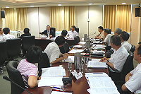 　交通部昨天召開「購建新臺馬輪修正計畫」專案審查會議，縣長楊綏生與立法委員曹爾忠出席關心。（圖：連江縣政府提供）