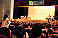 　「2010馬祖論壇」盛大登場，首次採政府與民眾直接對話方式，讓民眾暢所欲言，再由縣府主管及專家學者們立即回應。（圖／文：曹重偉）