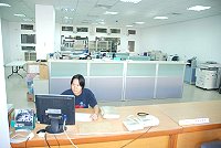 位於清水村的縣府建設局新大樓落成,本週起同步遷入辦公,工商課在一樓,農林與漁業課在二樓。(圖/文:邱竟瑋)
