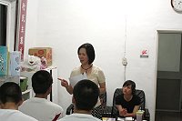 　林媽媽表示，有任何難以解決的問題，可以立即向輔導長反應，或是透過輔導長向心衛中心尋求協助。（圖／文：巫冠瑩）