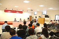 縣長楊綏生昨天前往東引參加「新臺馬輪購置及建國百年金馬和平座談會」,解答民眾對該船舒適性的疑慮。(圖/文:邱竟瑋)