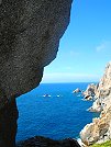 　東引今夏的黑尾鷗已經飛離，只有海浪拍岸的聲音依舊在安東坑道迴盪著。（圖／文：陳其敏）
