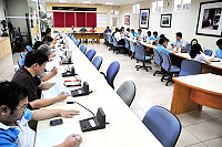 　縣府昨召開九十九年度縣運會最後一次籌備會議，由大會會長縣長楊綏生主持，聽取籌備處各組、軍方代表及各鄉公所報告最後階段執行與細節。（圖／文：曹重偉）