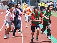 　99年縣運會田徑賽風光落幕。（圖／文：曹重偉、陳其敏）