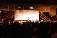 　媽祖昇天祭晚會引爆馬港廣場！近五百位觀眾前往同歡。（圖／文：邱竟瑋）