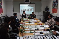 　連江縣教育局局長邱金寶與督學視導東引國中小。（圖／文：陳其敏）