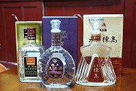 　春節配售酒開始囉！東湧陳高、馬祖陳年高粱酒（梅花瓶）、元尊陳年高粱酒三款即日起配售至明年元月十五日，今年將不另以「配售專用酒」瓶裝，家戶超過十人以上還可增加配售額度，敬請鄉親把握機會。（圖／文：劉秋月）