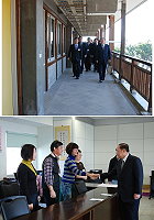 　考試院院長關中一行昨特別前往馬祖高中巡視考場，並慰勉試務人員辛勞，地方特考也在昨天圓滿完成任務，預計明年三月上旬放榜。（圖／文：劉秋月）