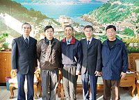 　連江縣警察局人事大異動，副局長王敏吾、督察長葉天恭及刑警隊隊長張錦聰調台，昨赴縣府辭行，縣長楊綏生代表地方表達謝意。（圖／文：劉秋月）