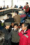 為關心地區水電供應及經濟建設現況,經濟部長施顏祥上任後首次來馬視察,在視察南竿海淡廠時並親口試飲淡化水,連聲稱讚為淡化水的品質做保證,也對充滿特色的馬祖留下深刻印象。(圖/文:曹重偉)