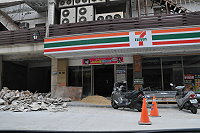 　北竿7－11配合店面擴建暫時停止營業，預估本月底重新開張。（圖／文：陳鵬雄）