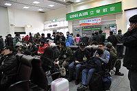 　寒假第一天，北竿機場湧現大批搭機人潮。（圖／文：陳鵬雄）